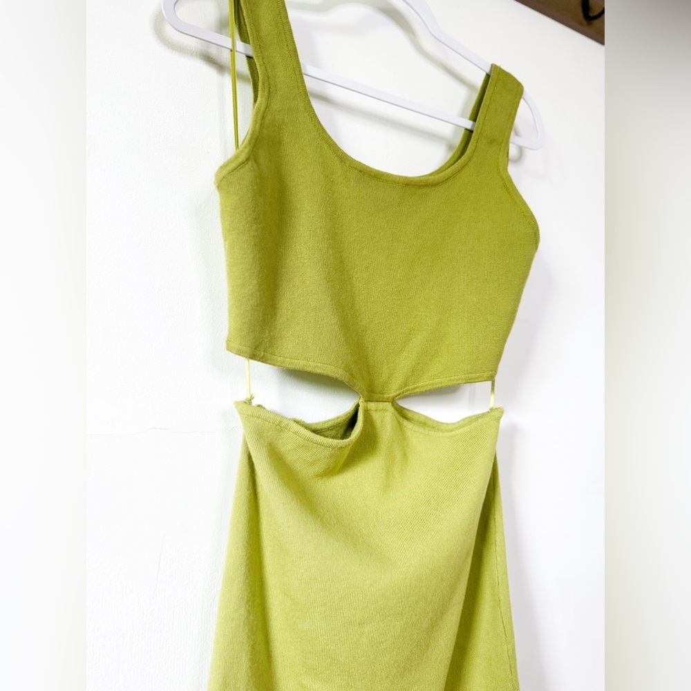 Mable Rocio Knit Cutout Midi Dress - Picture 10 of 10